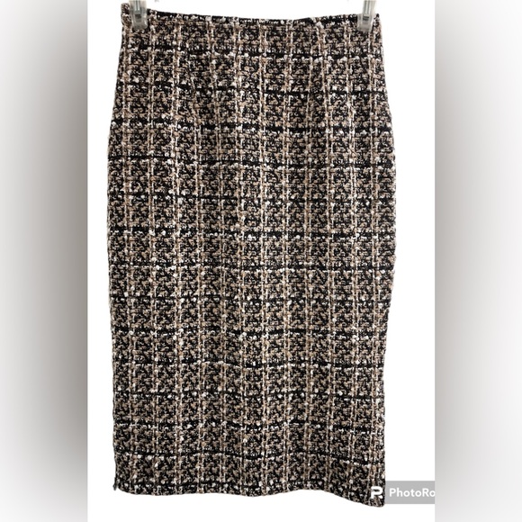 SHEIN Dresses & Skirts - SHEIN Black/Tan/White Plaid Pattern Slit Back Tweed Over The Knee Skirt Sz(M)
